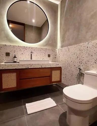 Akhila 2 - 2 Bedroom Modern Tropical At The Heart Of Villa *